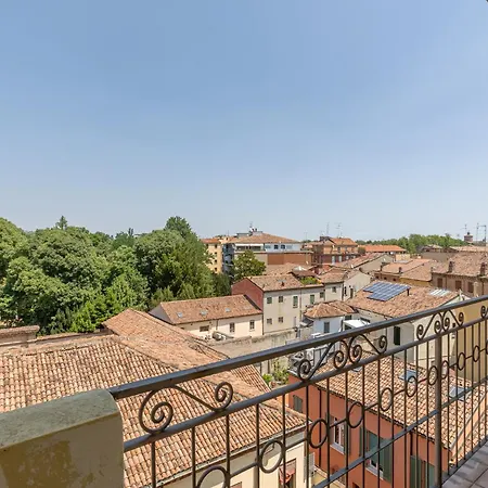 Piazzetta Dei Combattenti Appartamento Ferrara